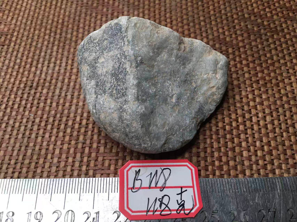 翡翠原石 NO.B128 實拍圖 03