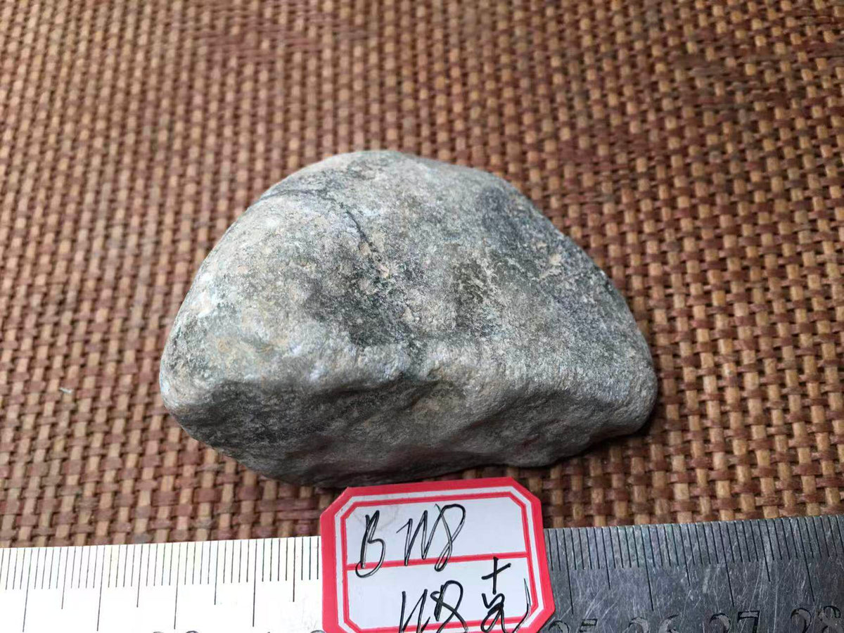 翡翠原石 NO.B128 實拍圖 04