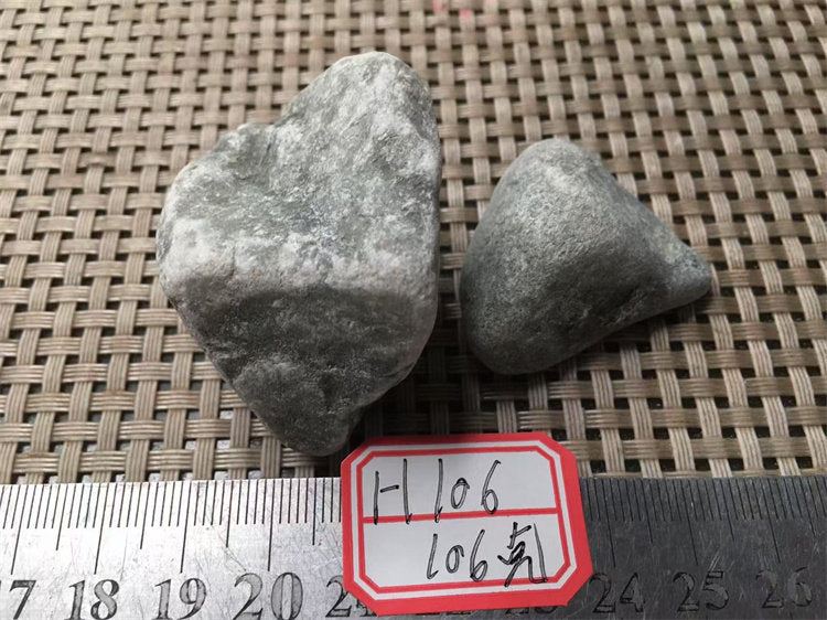 翡翠原石 NO.H106 實拍圖 02
