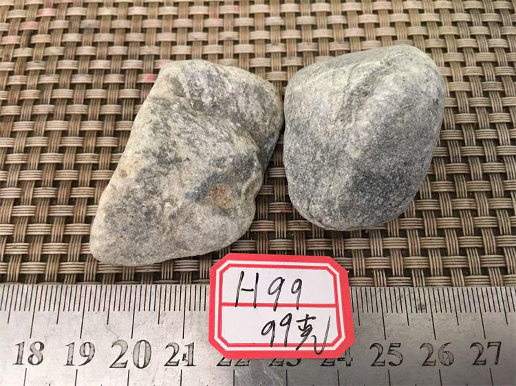 翡翠原石 NO.H99 實拍圖 02