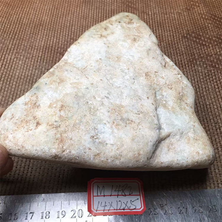 翡翠原石 NO.M1482 實拍圖 02