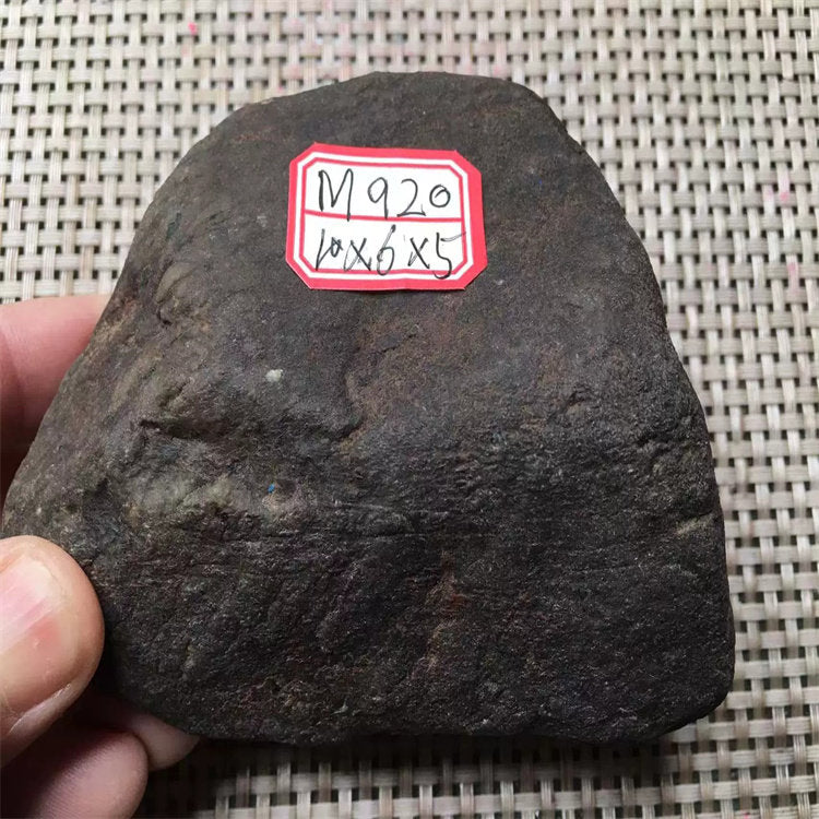 翡翠原石 NO.M920 實拍圖 01